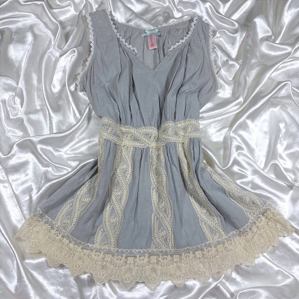 y2k Sleeveless Top Grey Excellent Downeast Lace Trim Cottagecore V-Neck Bow S